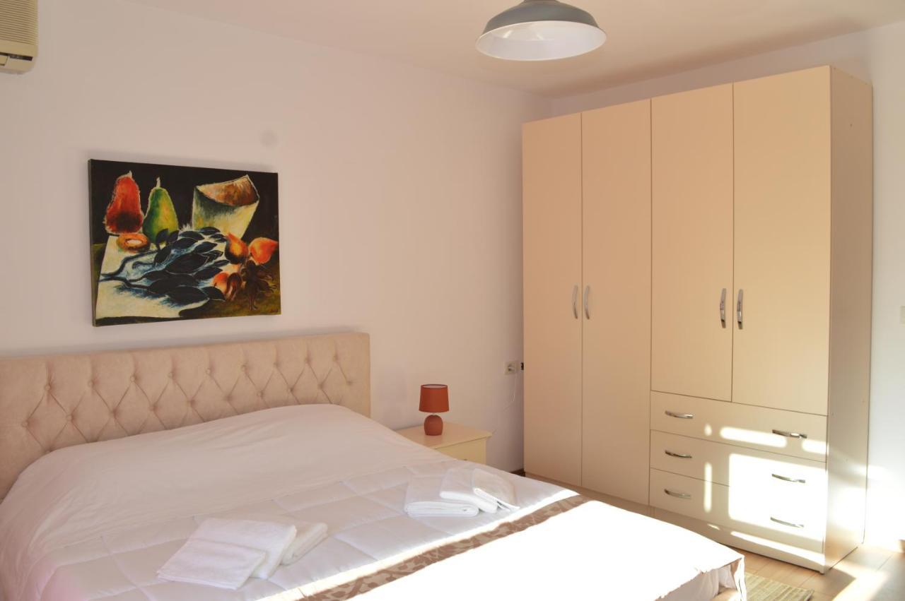 Rh Tirana Center Apartment Luaran gambar